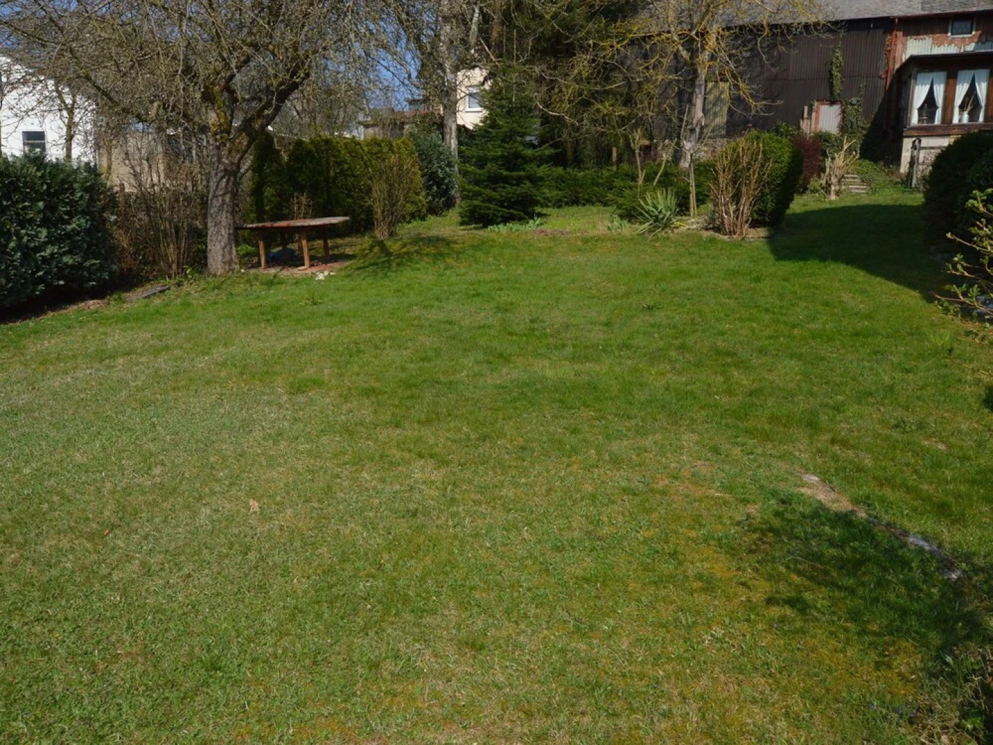 Comfortable And Stylishly Furnished Apartment With Marvellous View And Private Garden