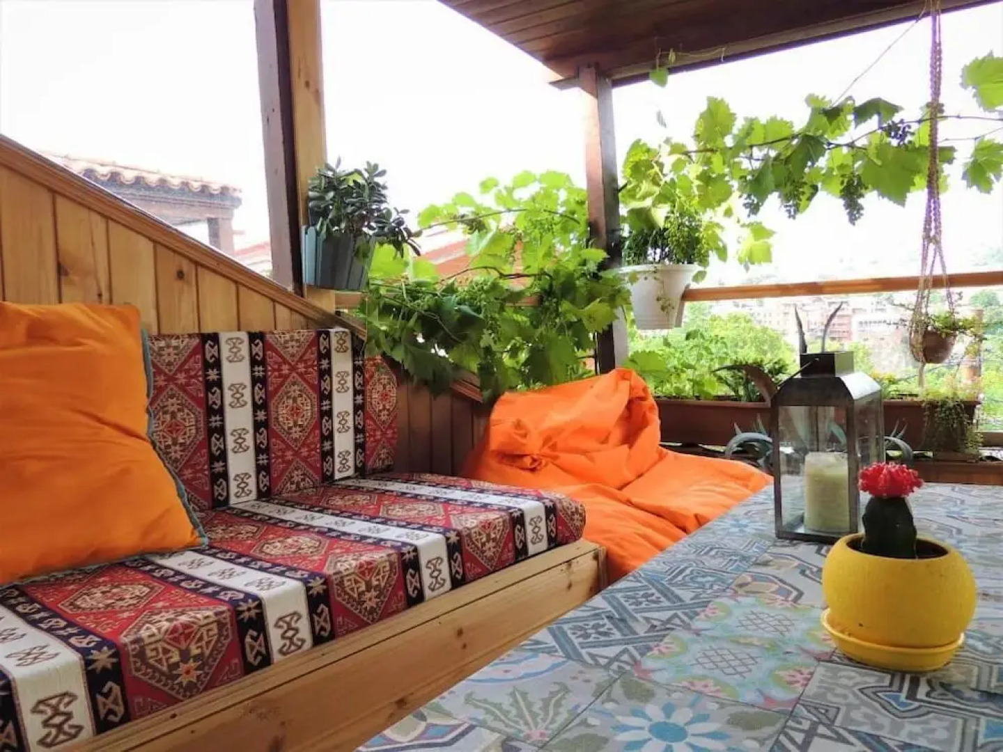 Отель SUNNY TIFLIS