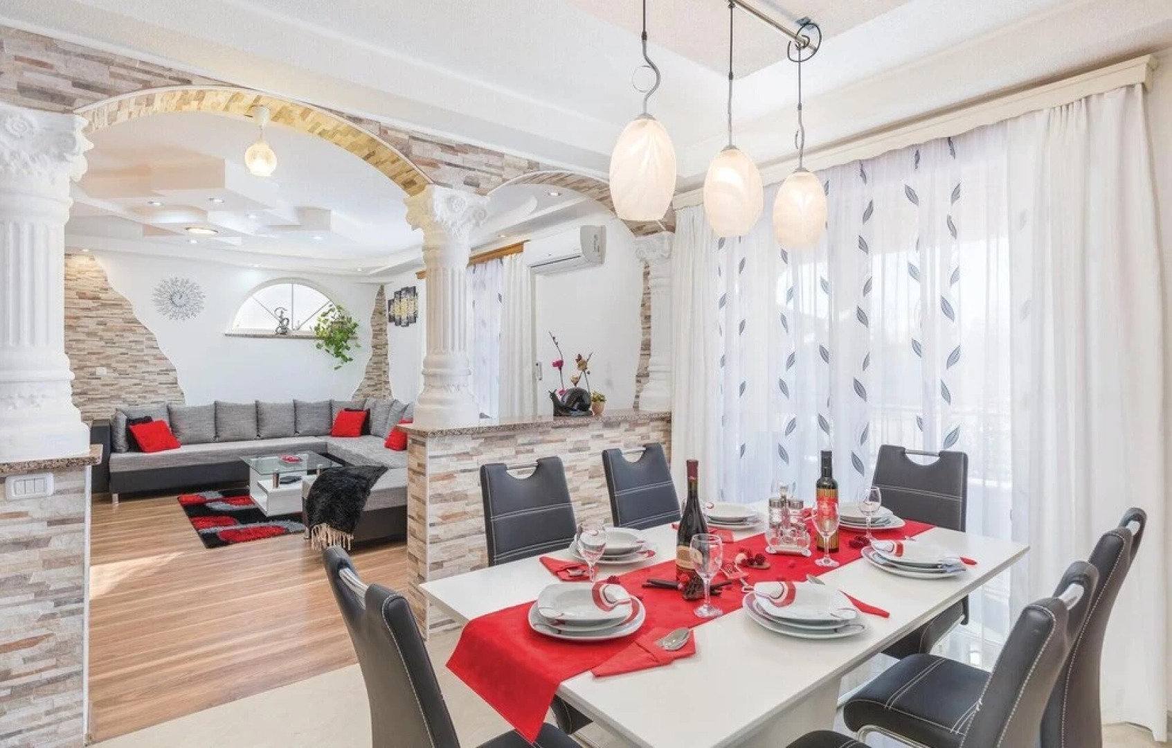 Stunning Home in Nedescina With Wifi and 4 Bedrooms