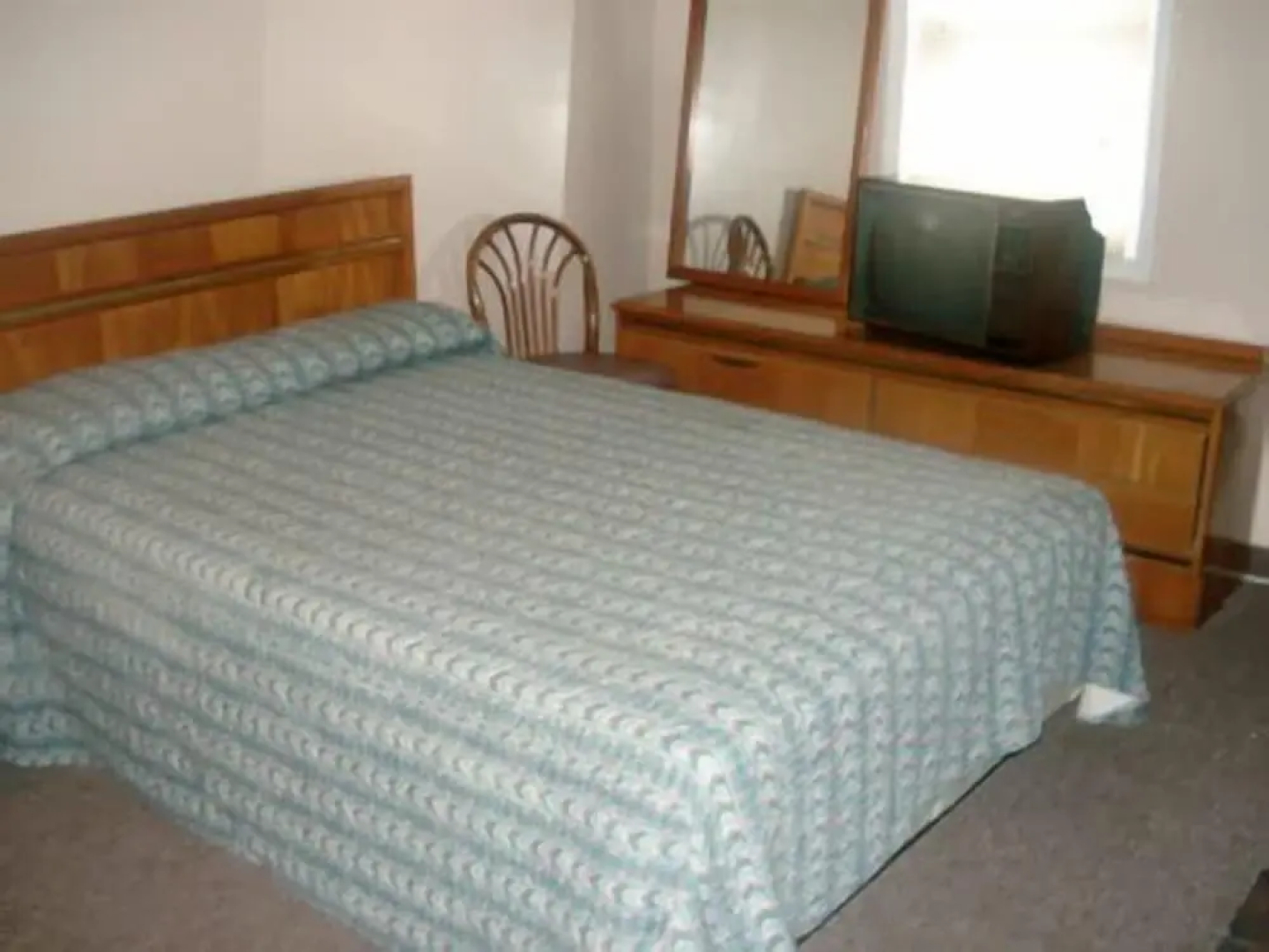 New Sea Breeze Motel