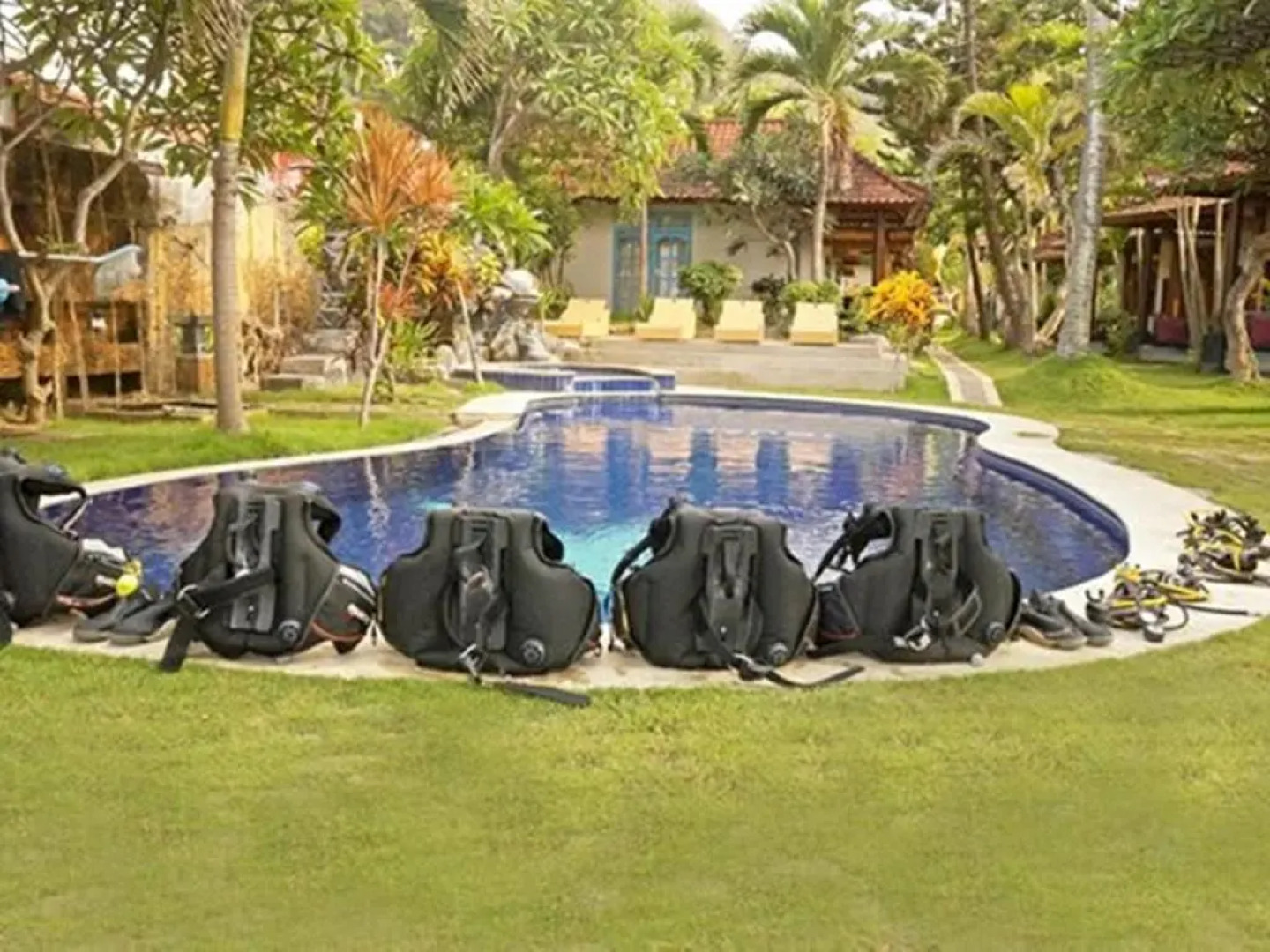 Relax Beach Resort Candidasa