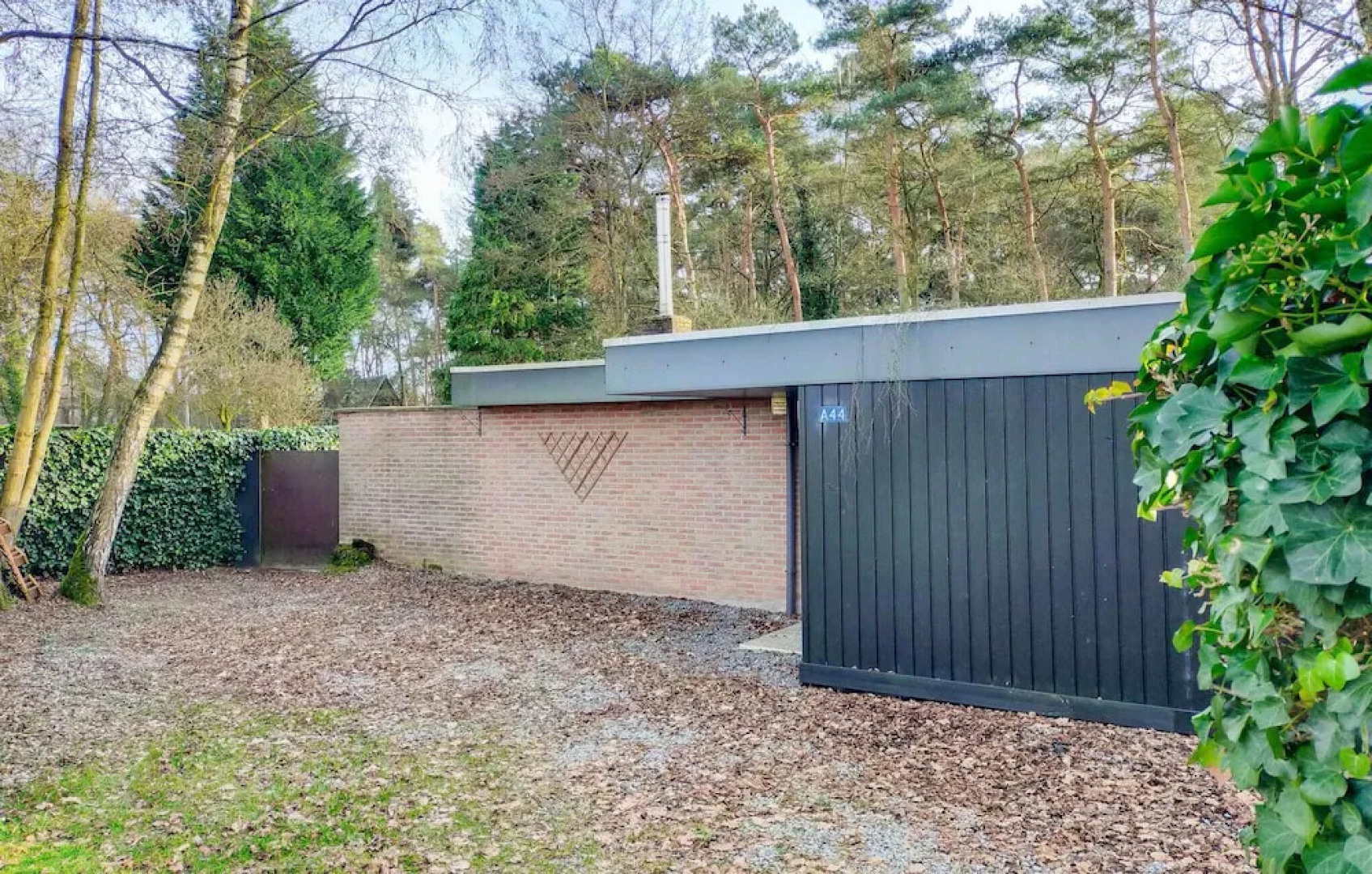 Nice Home in Rekem-lanaken With 2 Bedrooms