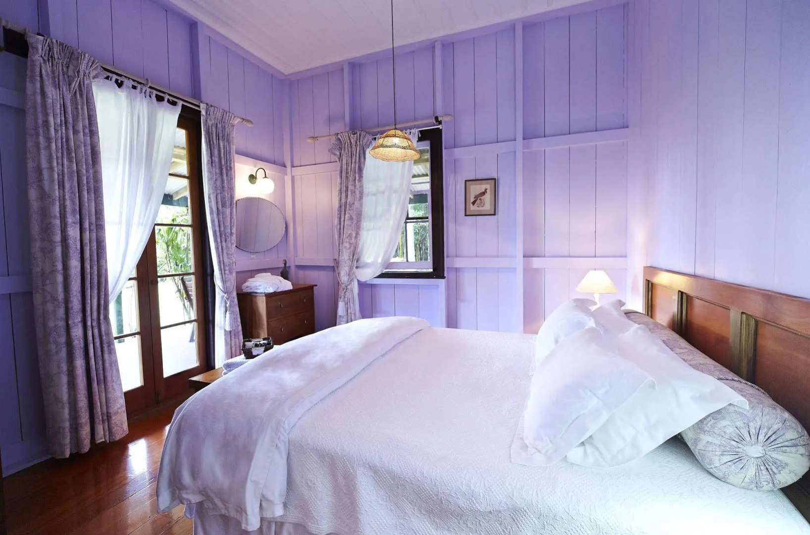 Christian's of Bucks Point