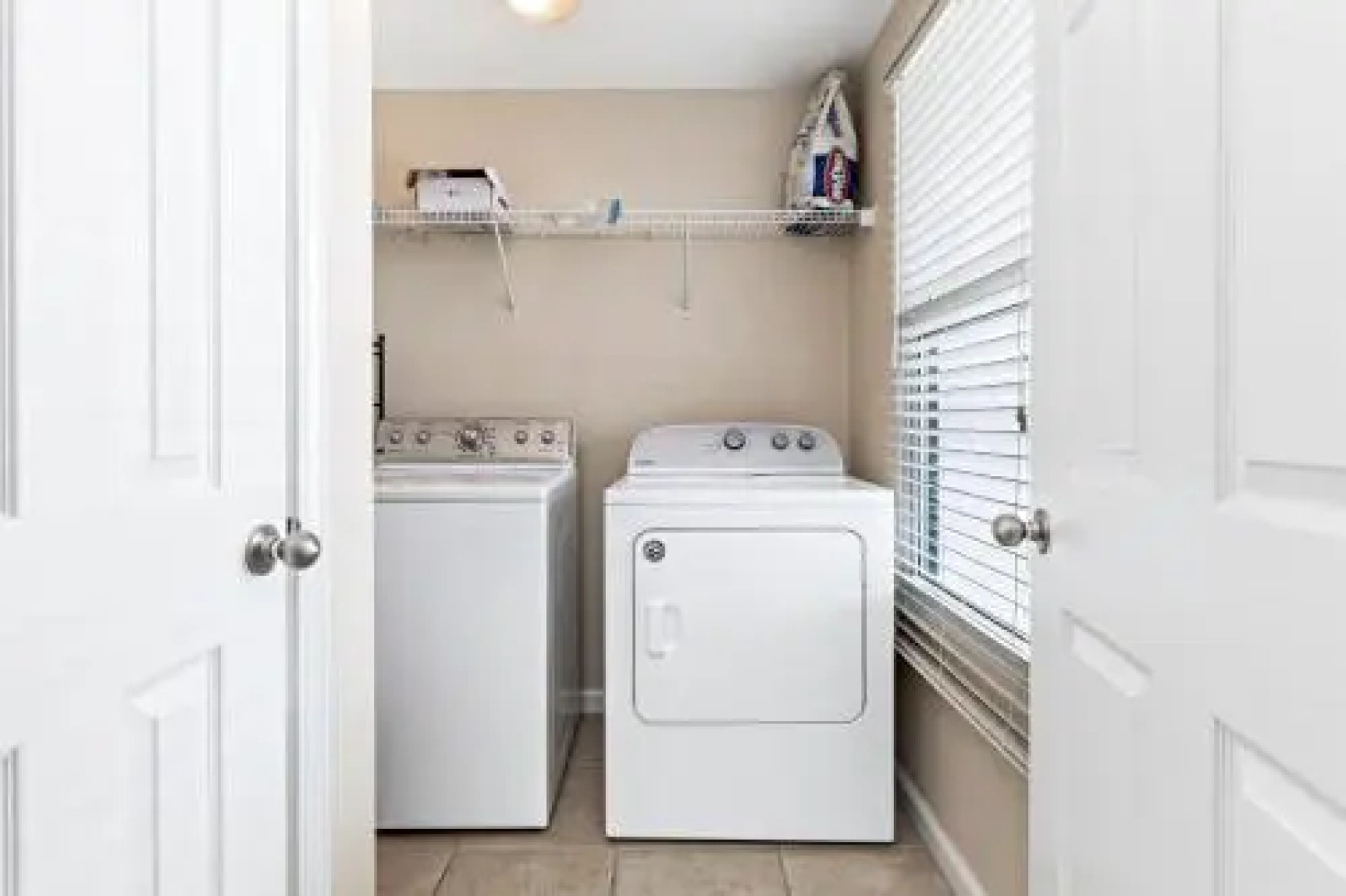 Windemere Beachfront Unit 1006