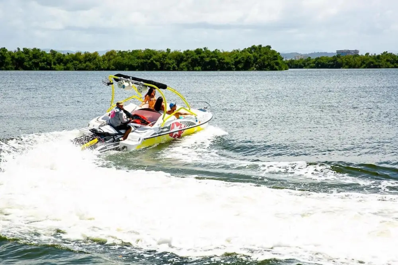 Numero Uno Piñones Short Term Rental