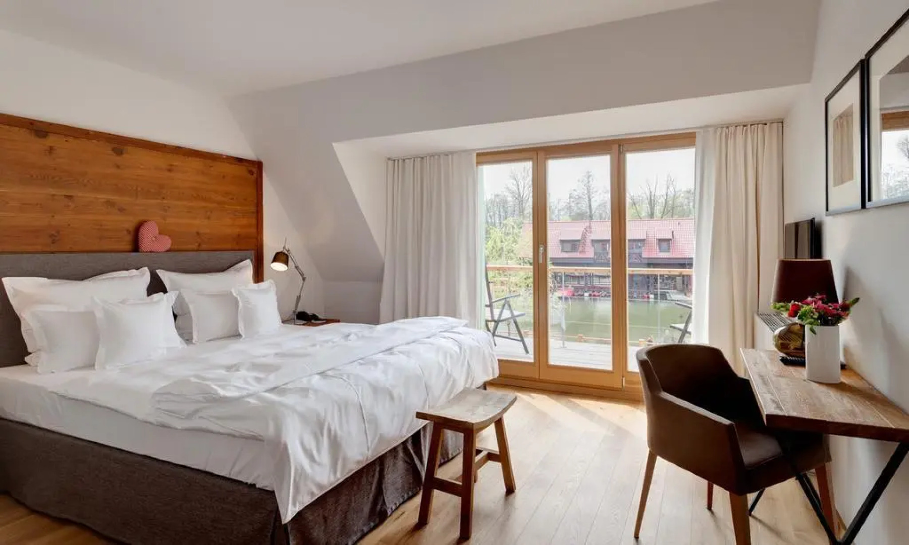 Hotel Strandhaus - Zimmer & Suiten im Spreewald