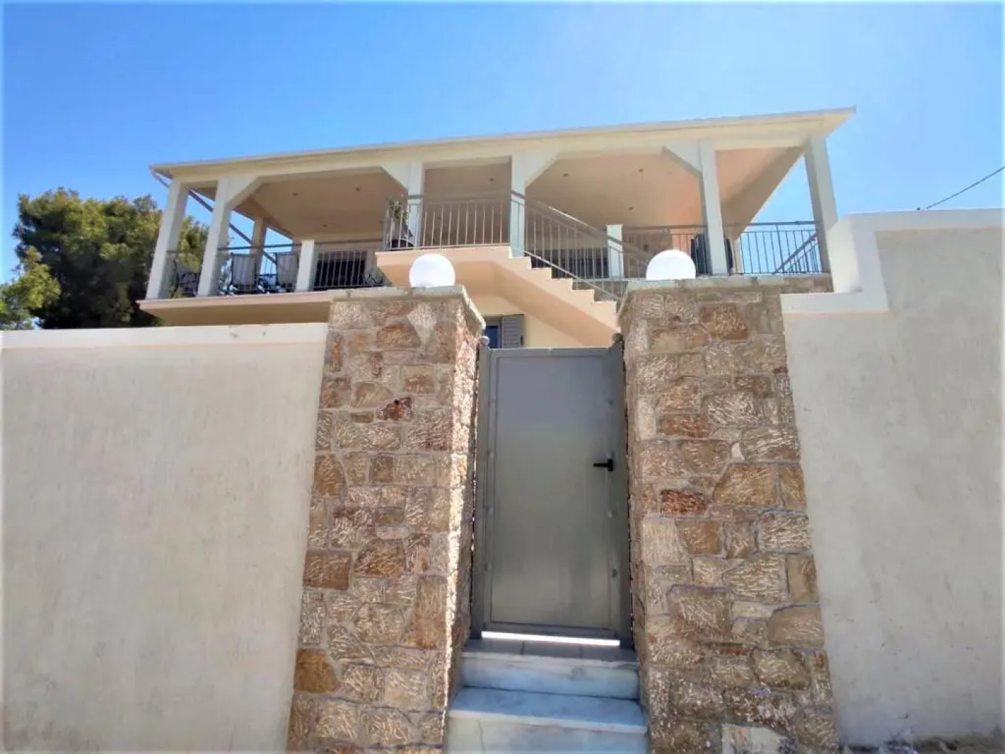 MAGIC VIEW 1 falias guest house 70sm with private garden