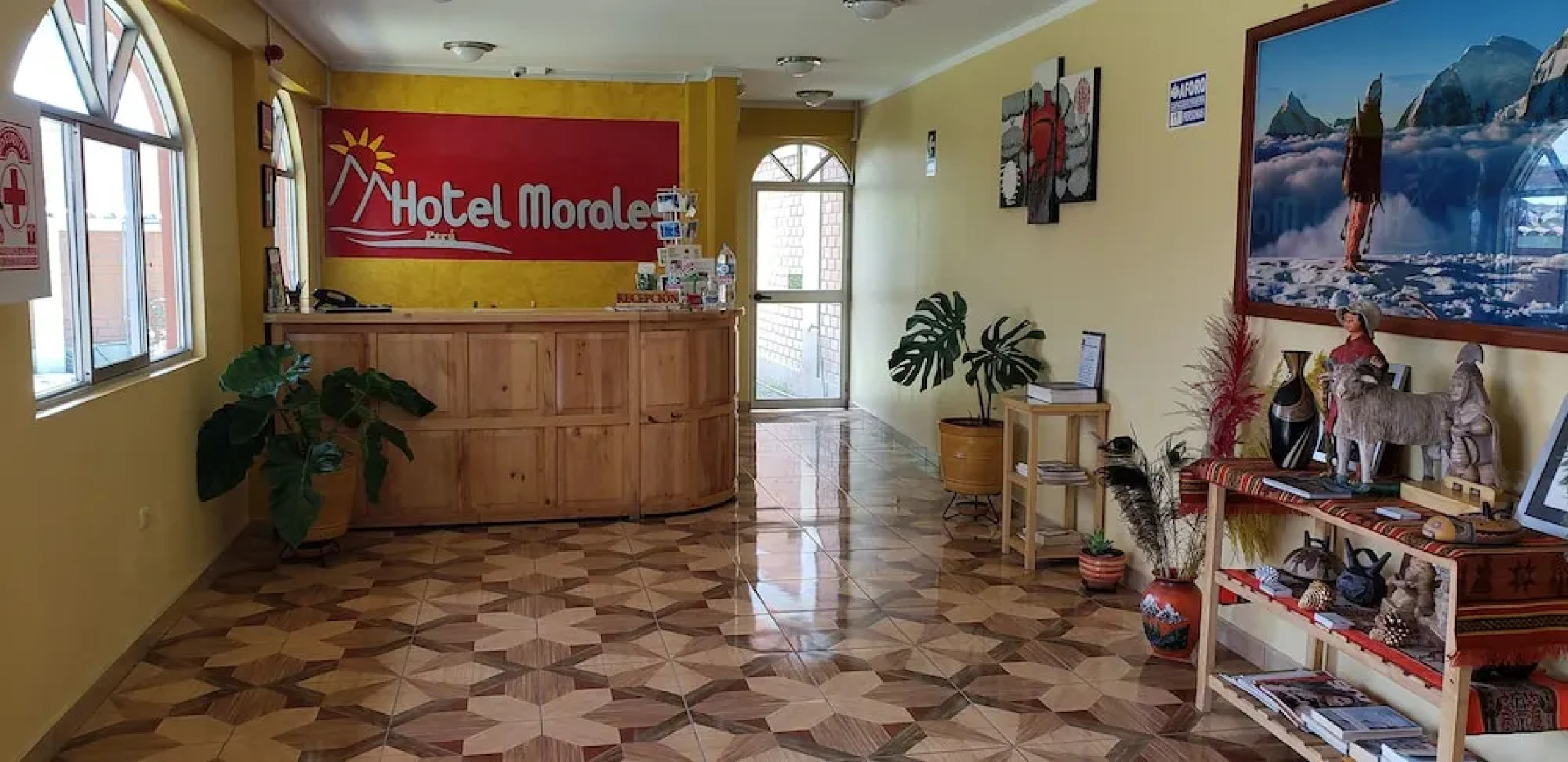 Hotel Morales