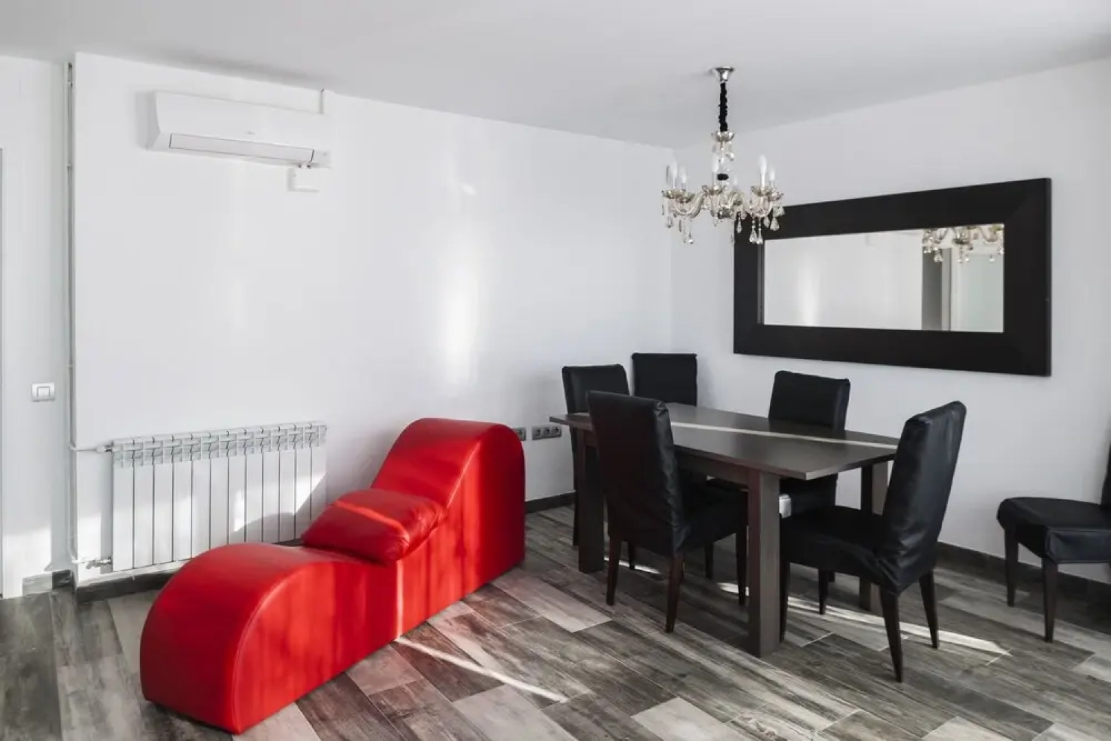 BBarcelona Mediterranean Beachfront Apartment