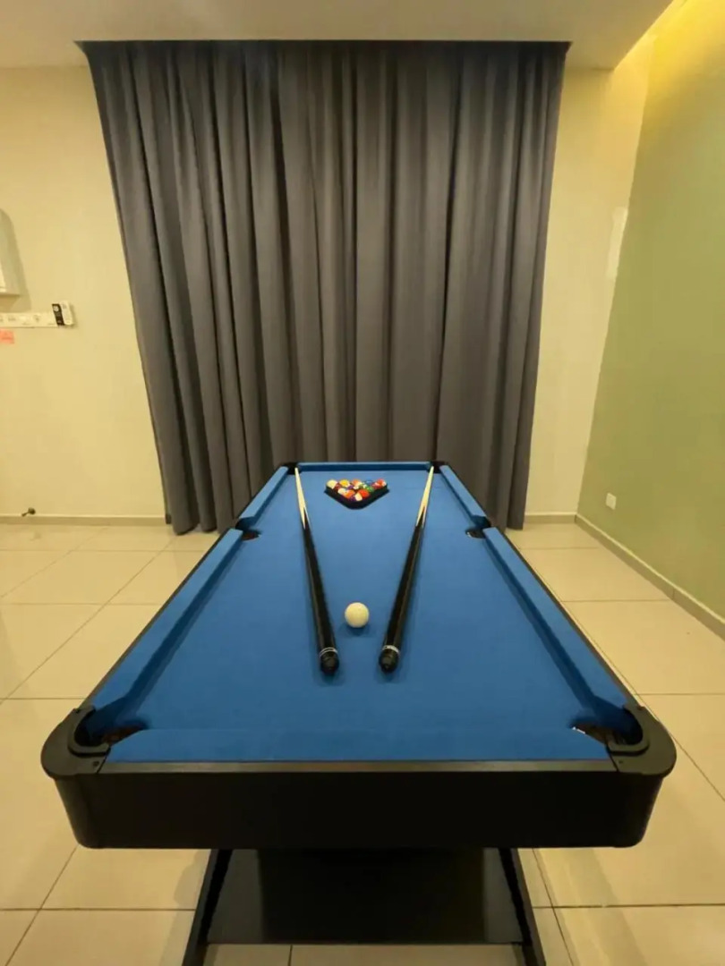 R3troHouse 3Bedroom with AC PS4,POOL TABLE,TVBOX