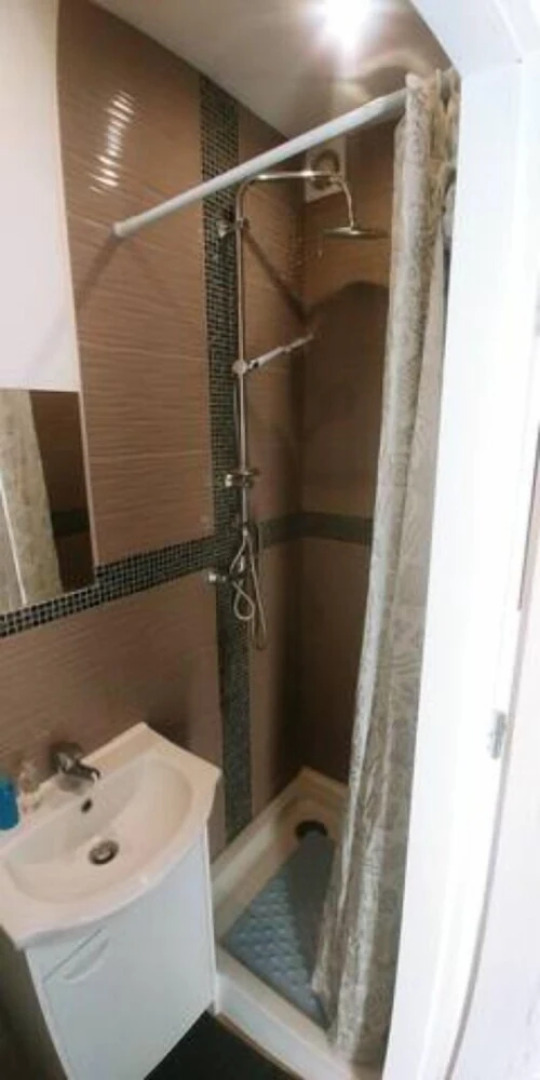 Hyper Centre Parking Wi-fi Netflix