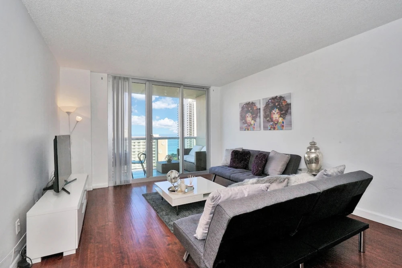 Destination Stays-Ocean View Condo Miami