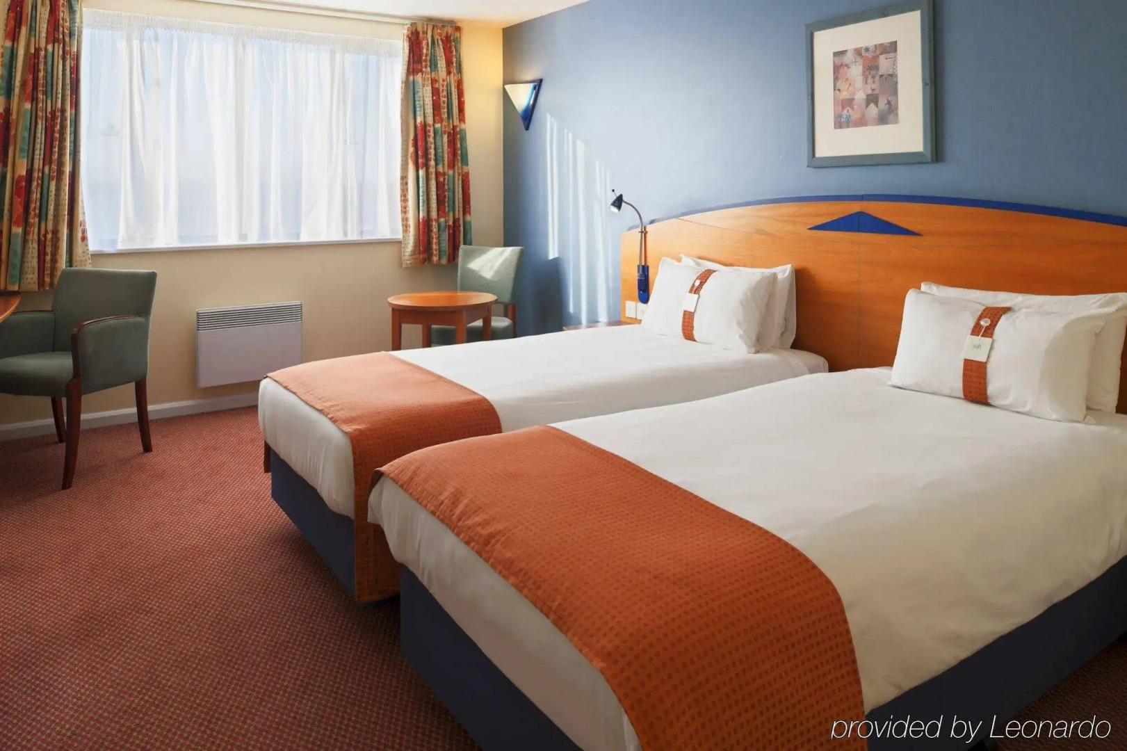 Knowsley Inn & Lounge