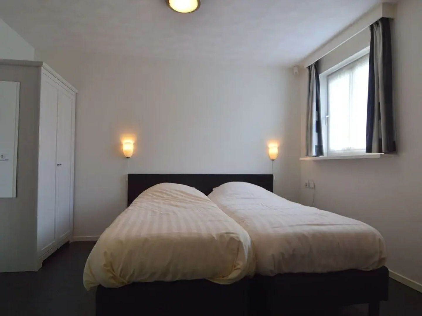 Lovely Group Home With Lots of Privacy, Ideal for Families and Friends