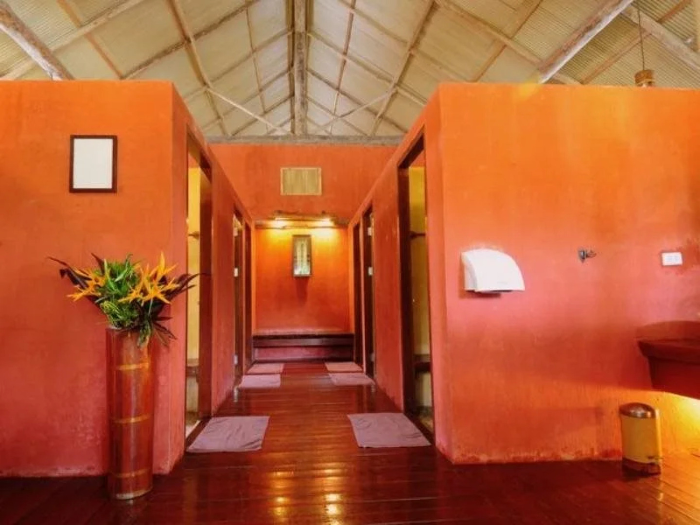 Sawasdee Lagoon Camping & Restaurant