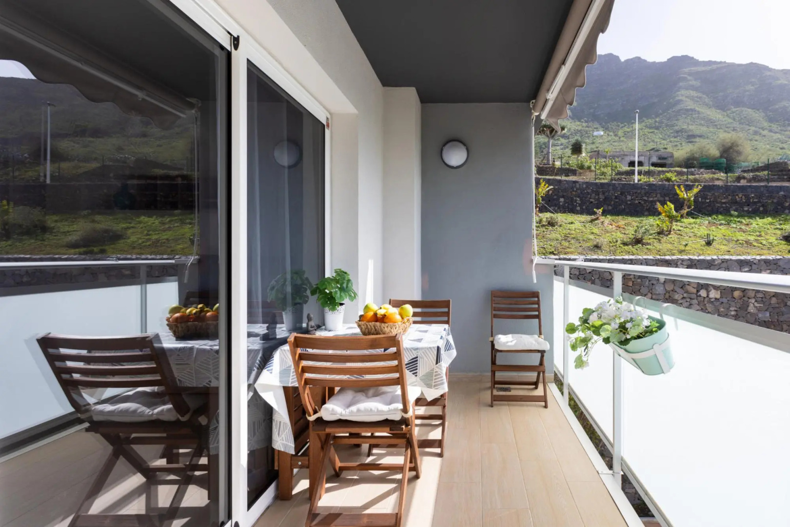 Home2Book Stunning Apartment Bajamar