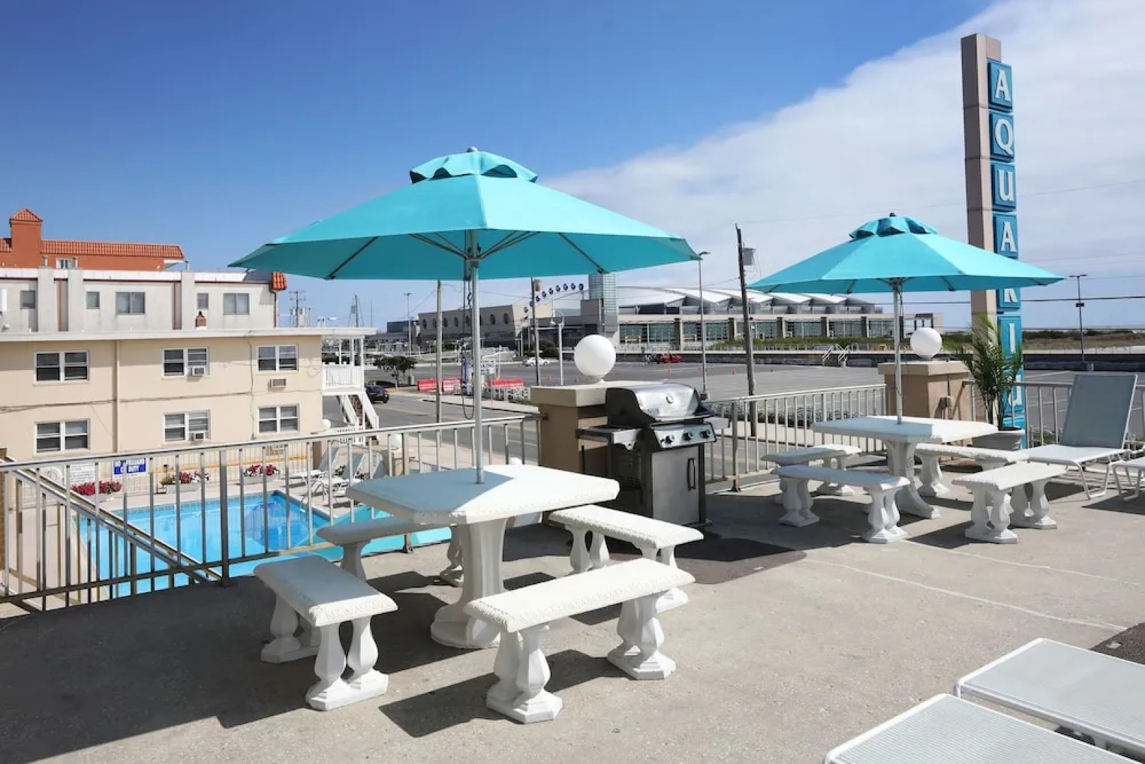 Aquarius Oceanfront Inn