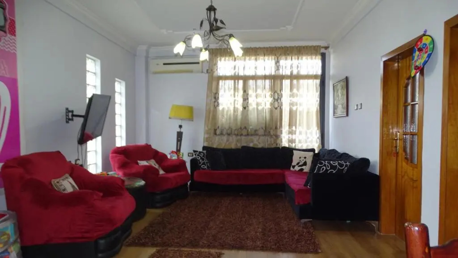 Central Apartments Shoshi