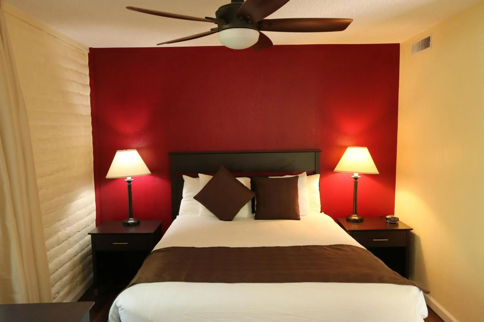 North Lake Lodges & Villas