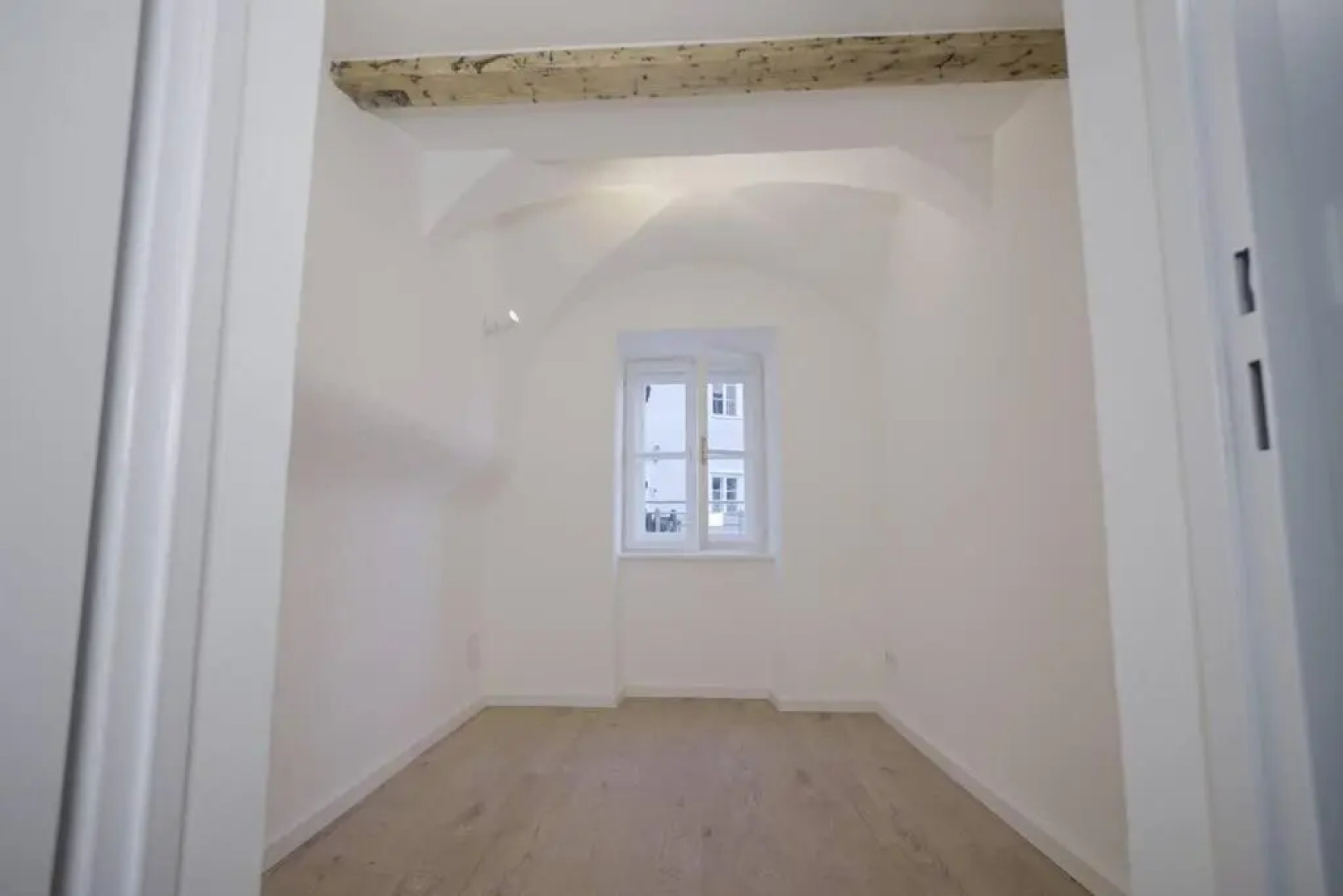 Cozy/Tiny/Creative living in a historical old town