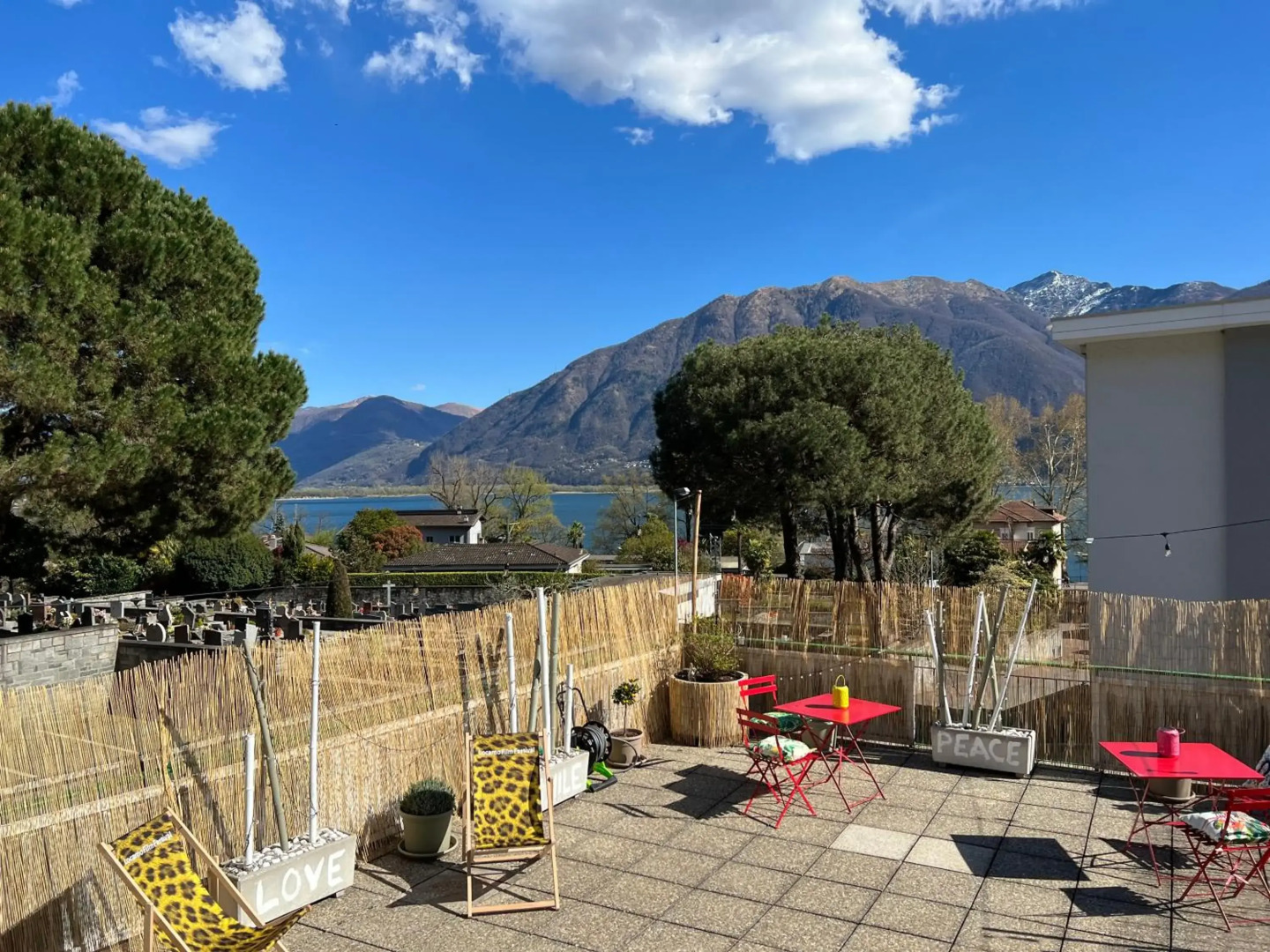 Appartamento con terrazza a due minuti dal lago