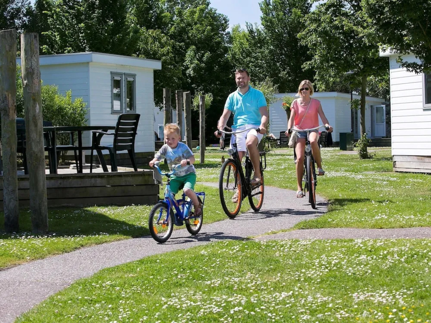 Detached Villa With Fireplace, Beach Within Walking Distance