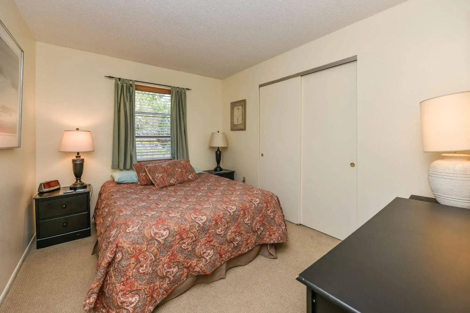 Banana Cabana and Cottage by Beachside Management