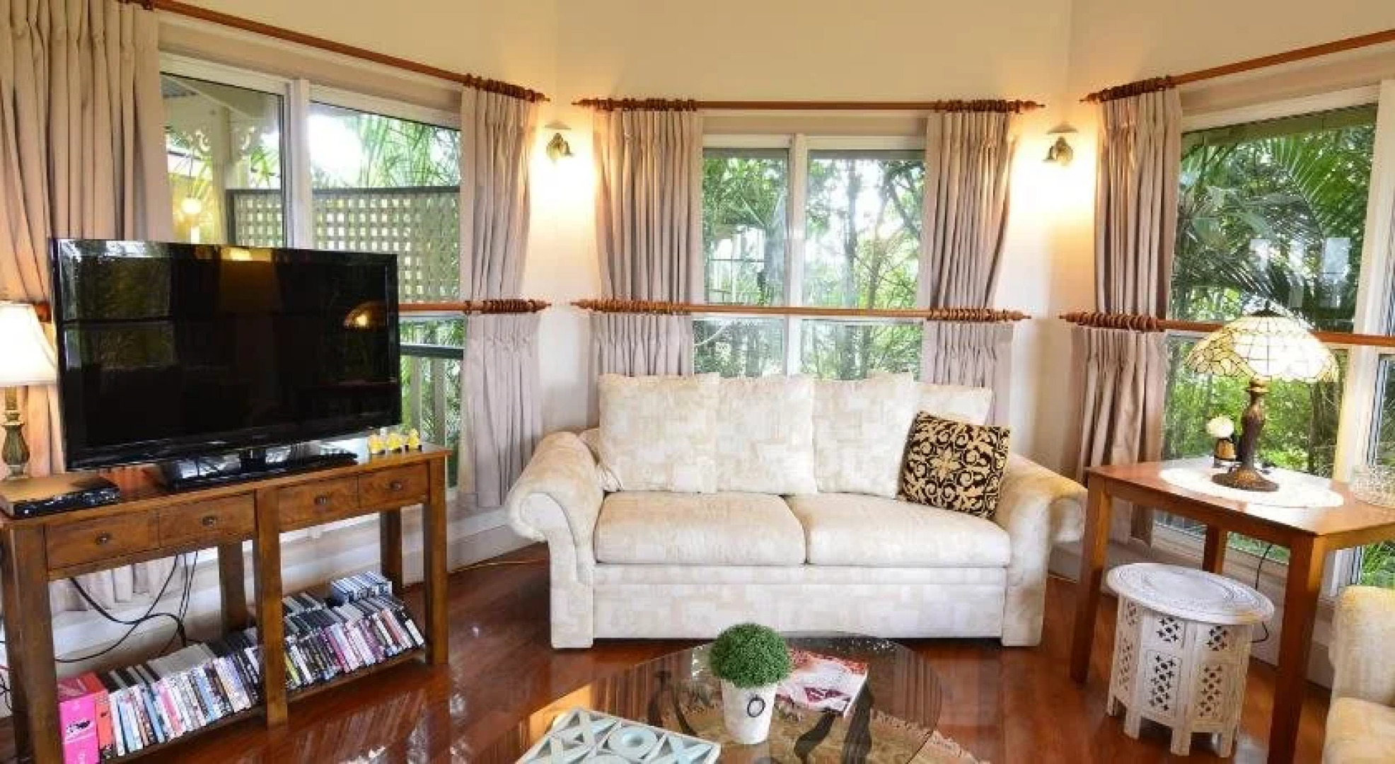 Rosevillehouse Bed & Breakfast