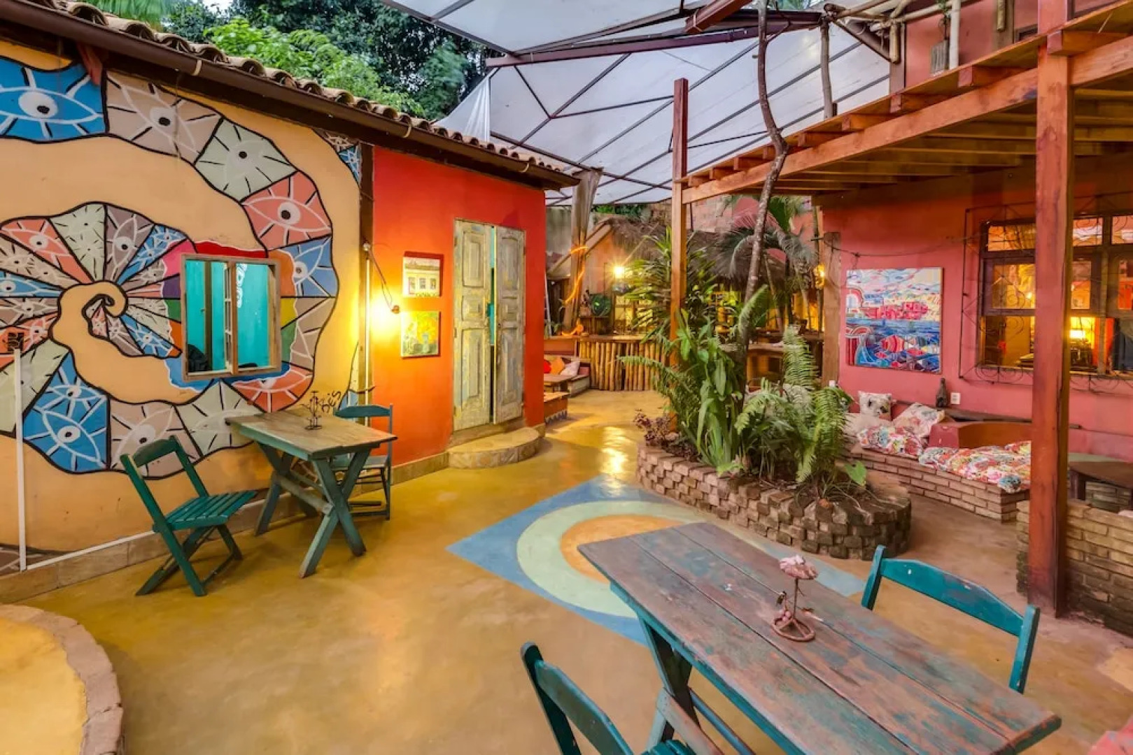 Mais Que Nada - Hostel & Patio-Bar