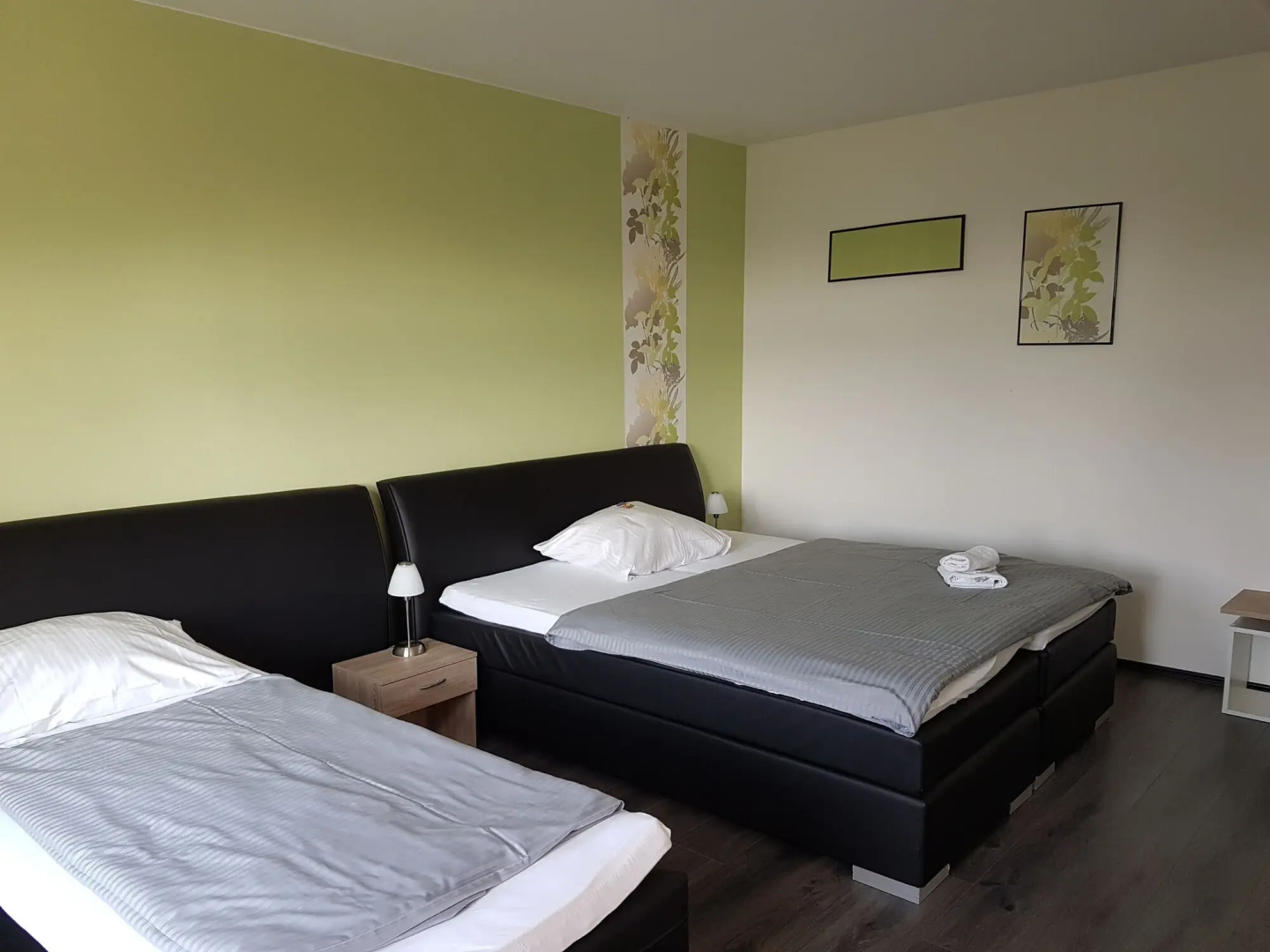 Bennett's Restaurant & Hotel