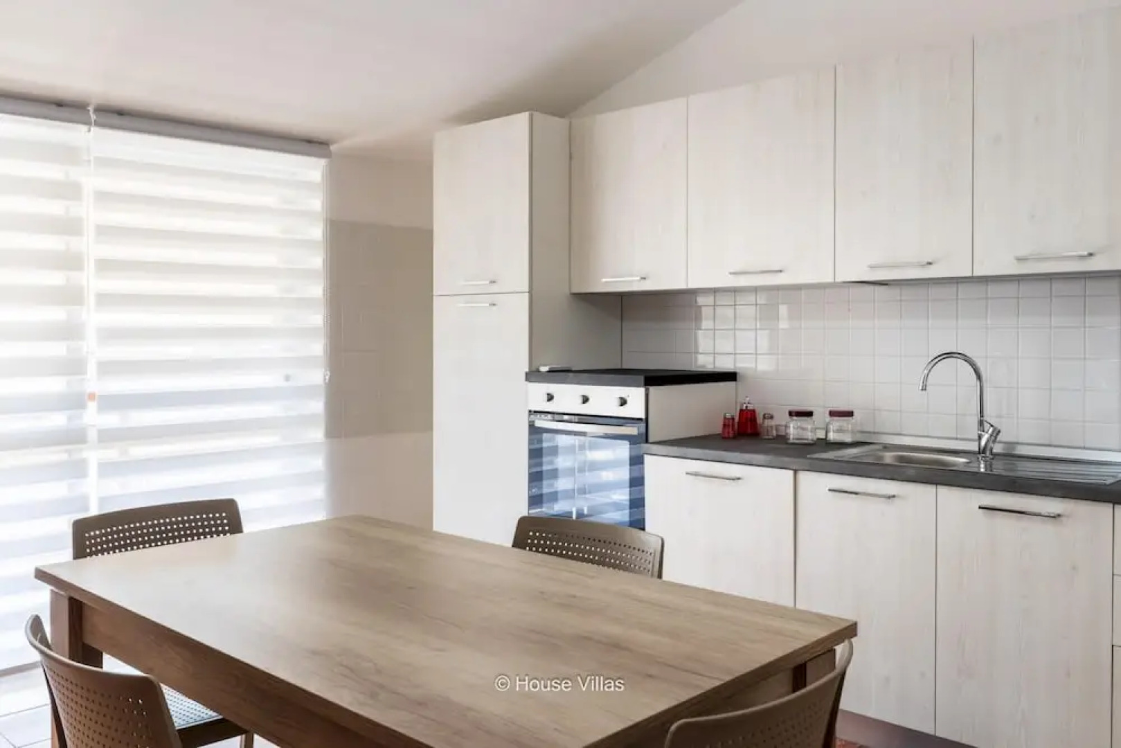 House Villas - Orchid Apartment