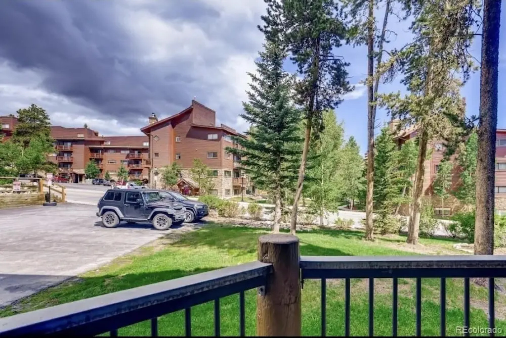 Park Place Condos by CRMR