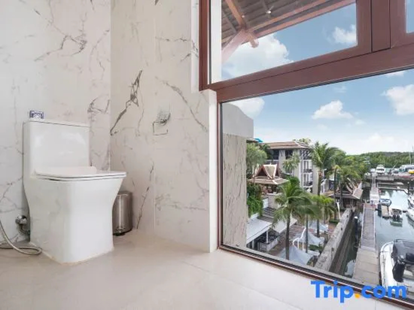Phuket Seaview with Pool and Rooftop 4 Bedroom Skyvilla