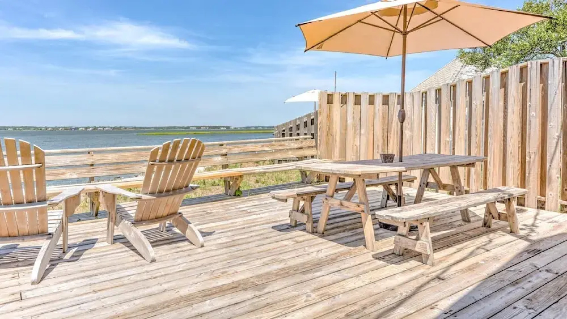 Bungalow 7 - 2br, Waterfront