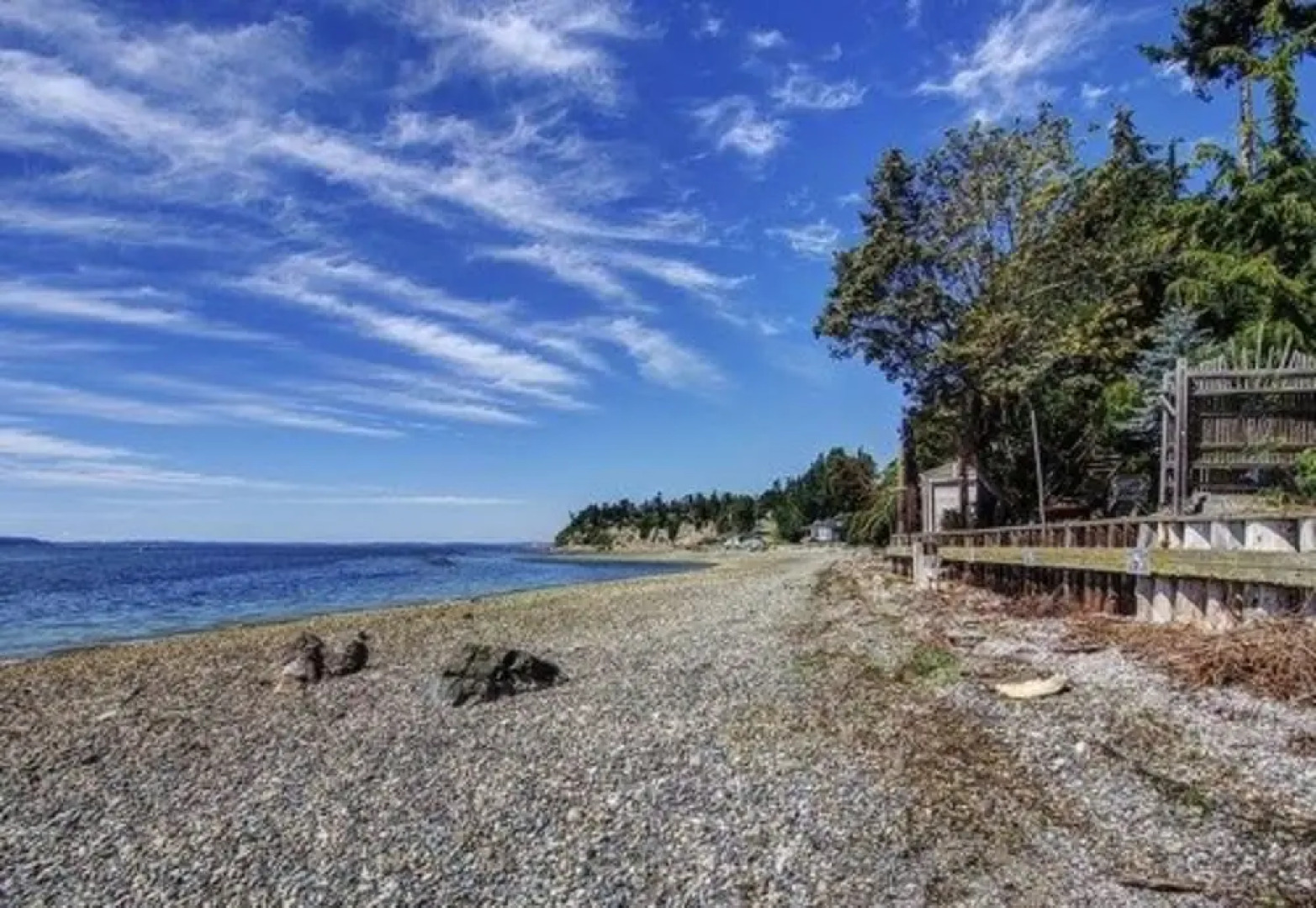 Sea Mist Waterfront Inn