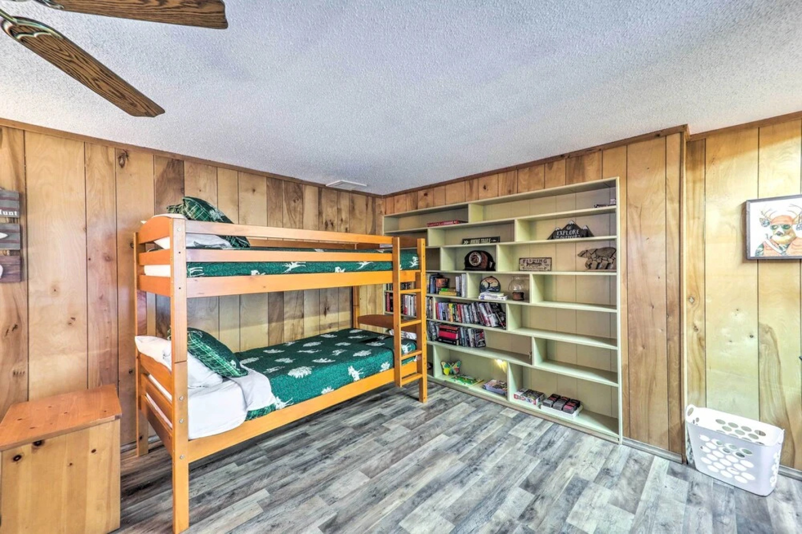 Peaceful Newland Family Cottage w/ 2 Decks!