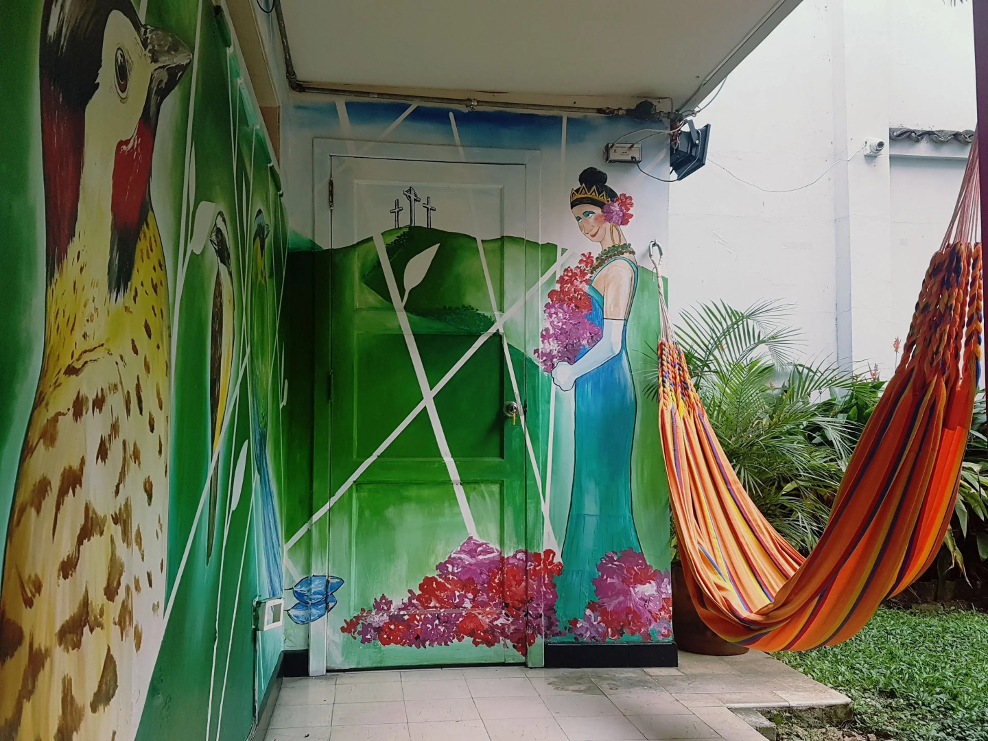 The Pelican Larry Hostel