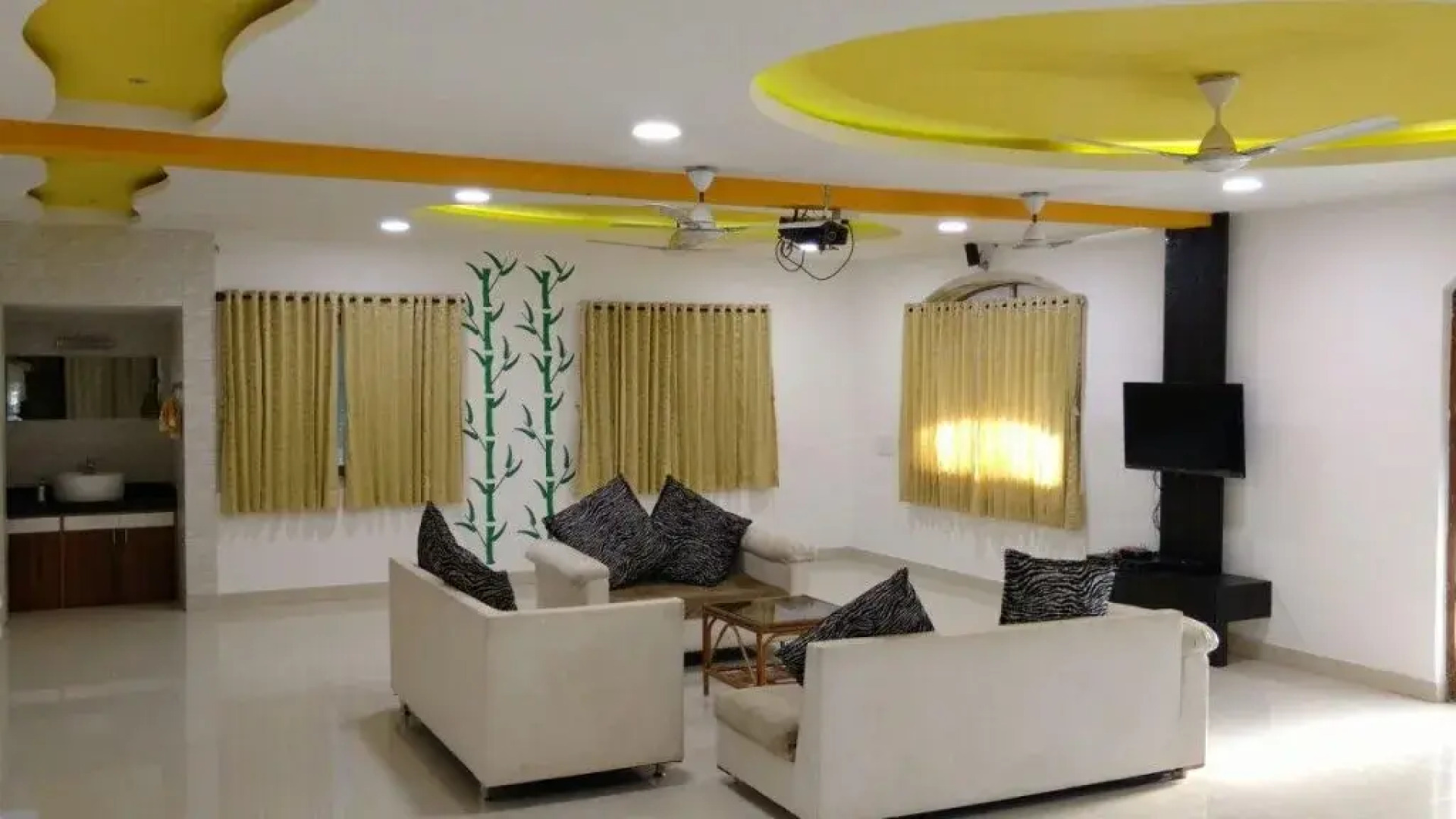 Ghanvatkar Bunglow Resort