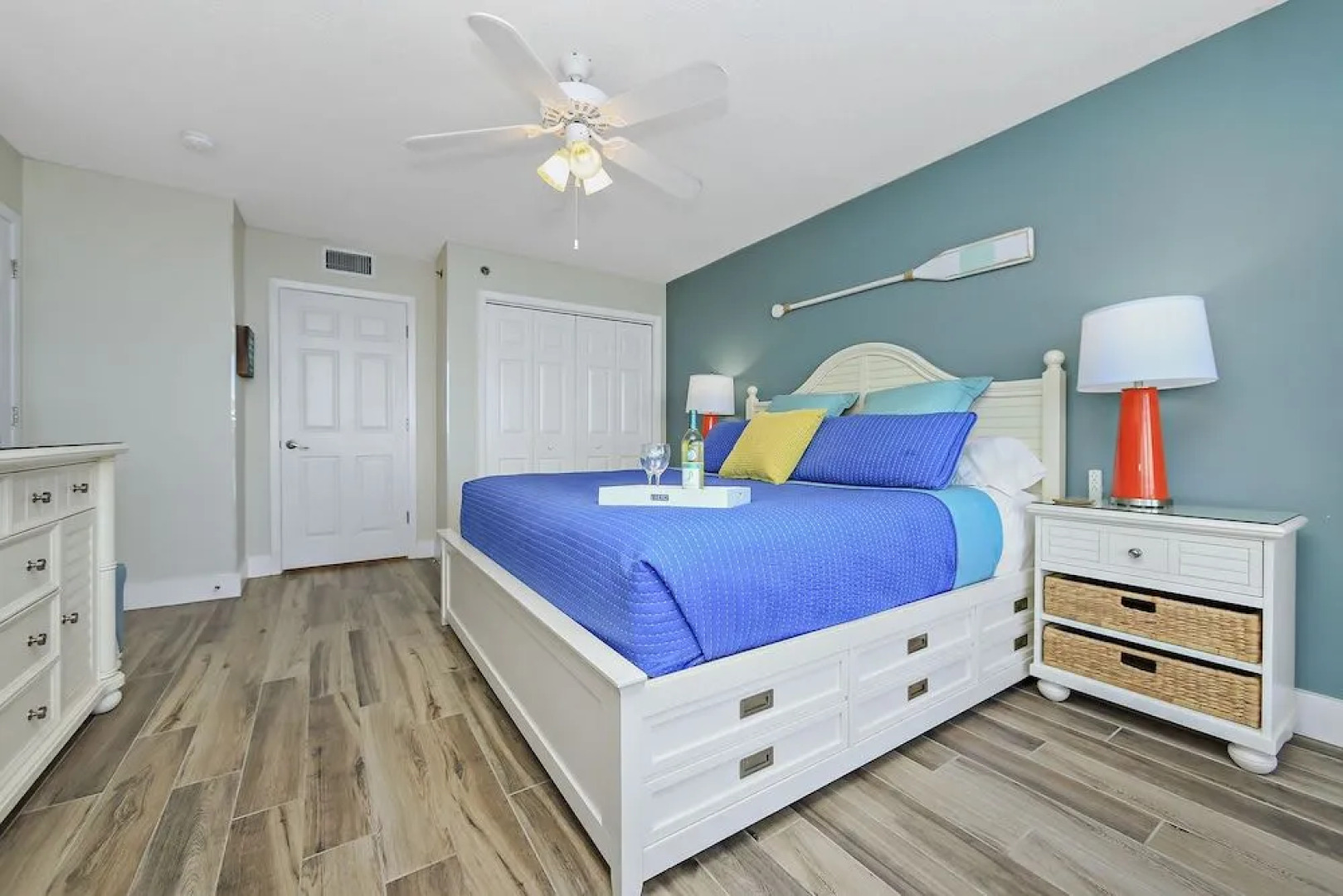 Long Beach 4 705 646546 by RedAwning