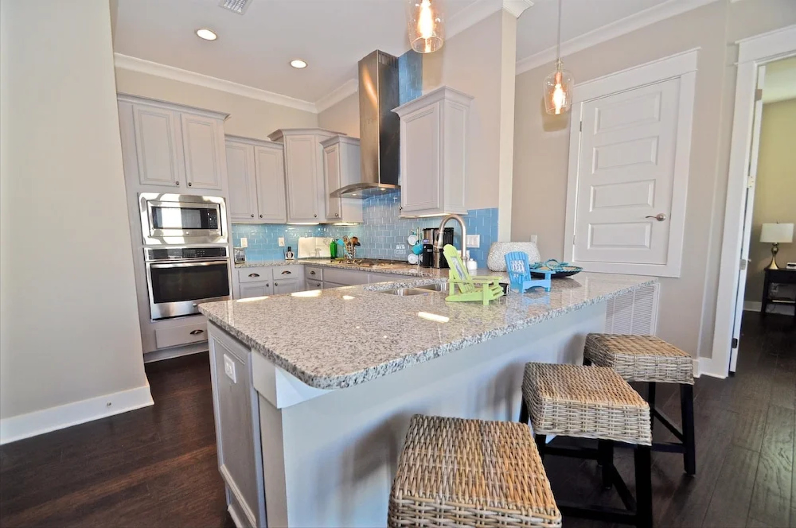 Hub A Hubba 2 Bedroom Condo By Coastal Dreamin