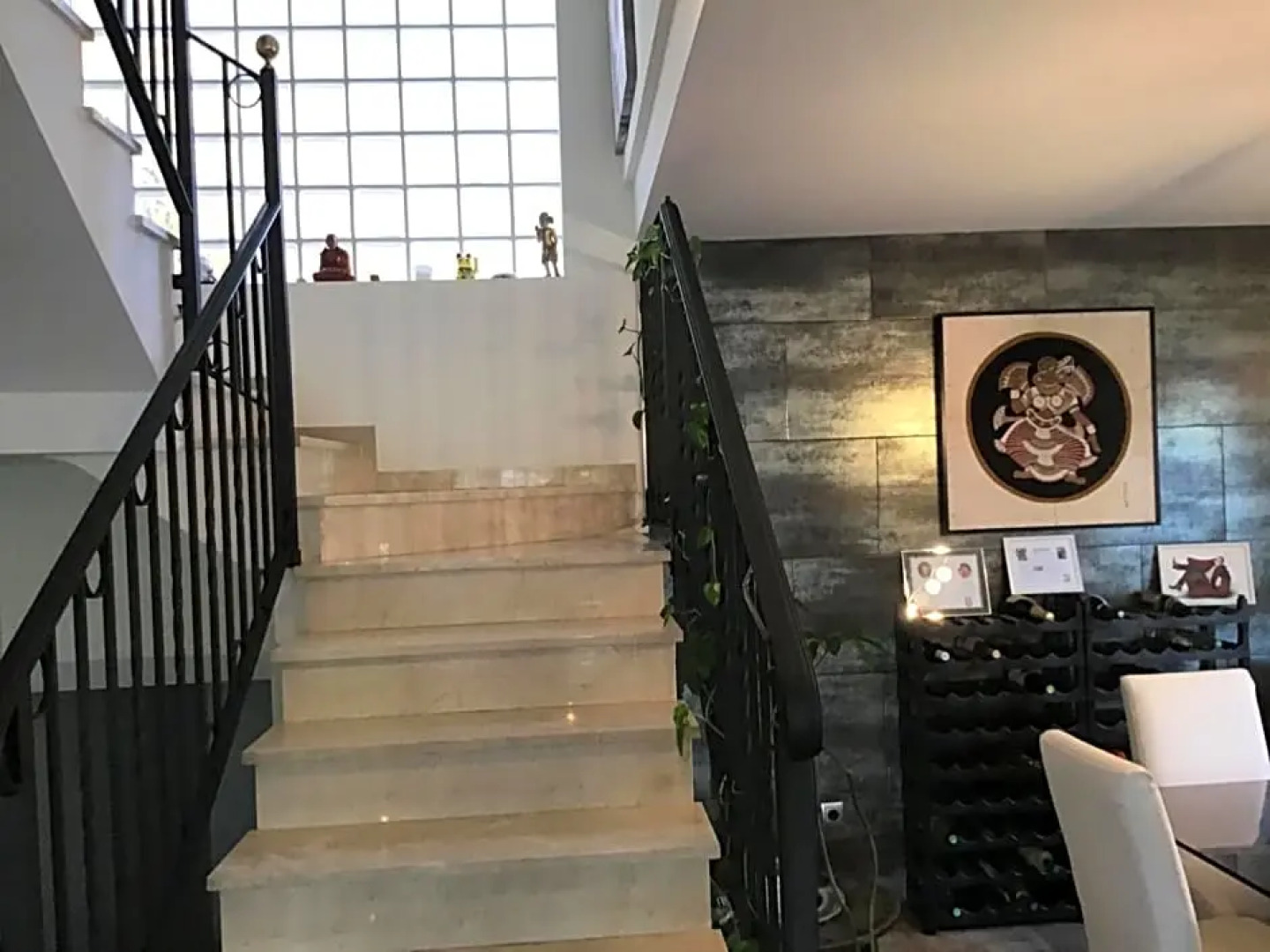 Double Room with Shared Bathroom and Shared Communal Areas R4