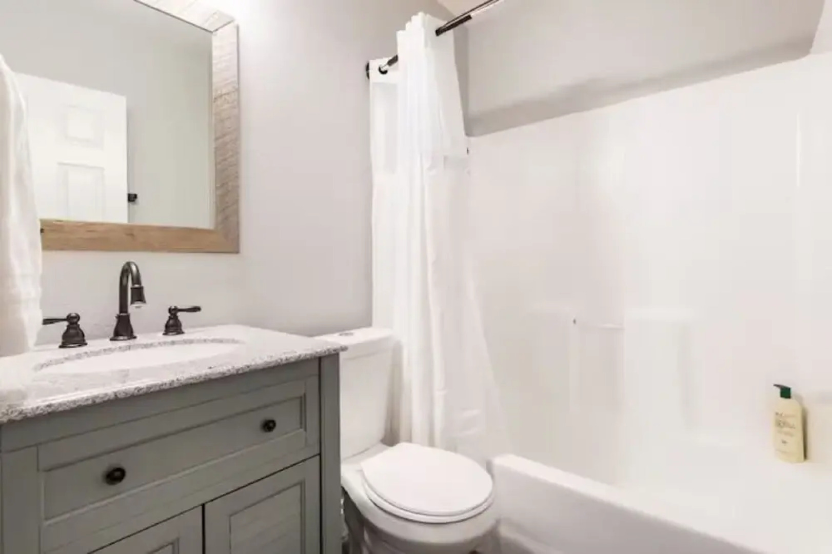 High Desert Dream Home With In Ground Pool And Hot Tub! 3 Bedroom Home by RedAwning