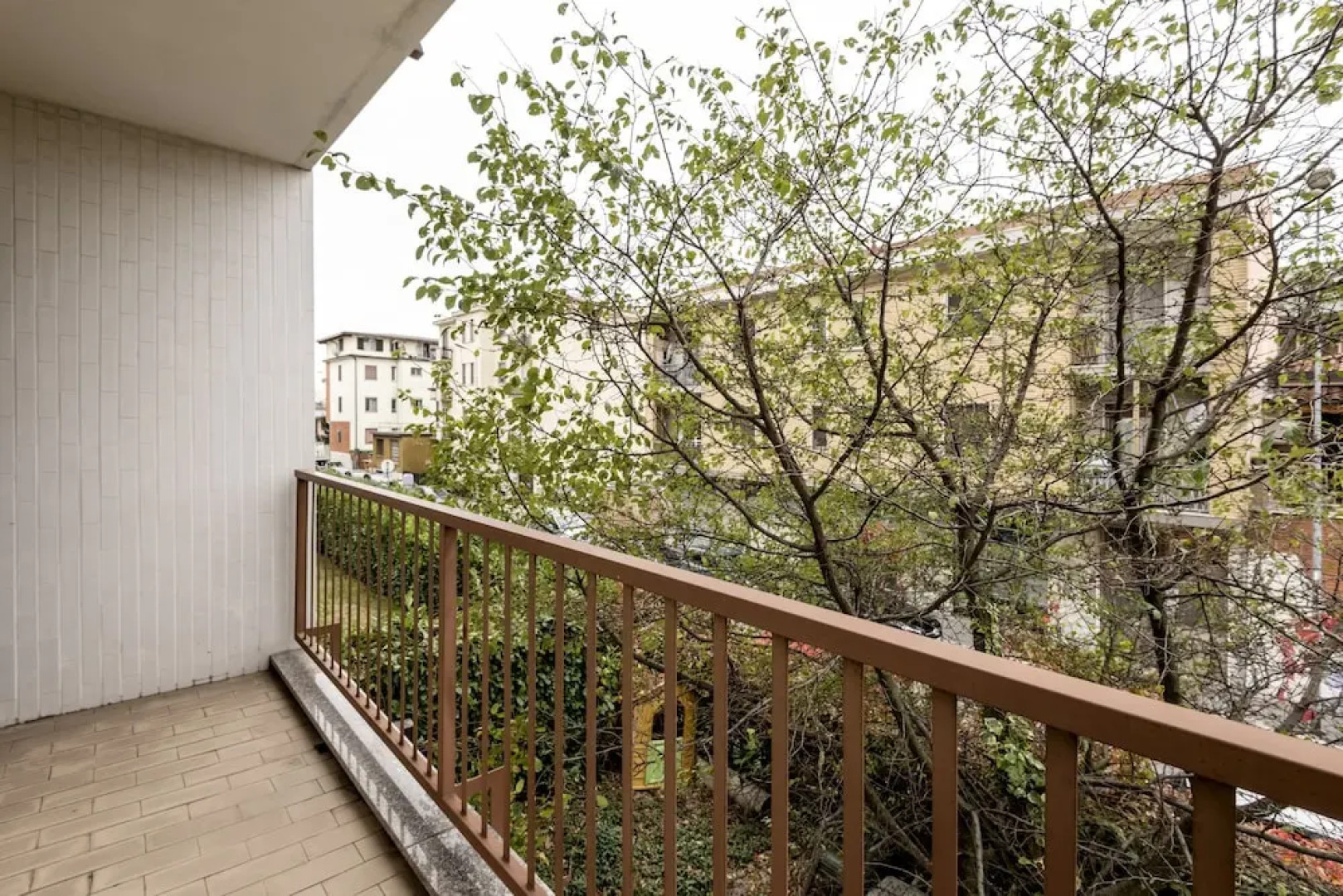 Suitelowcost Humanitas Apartment