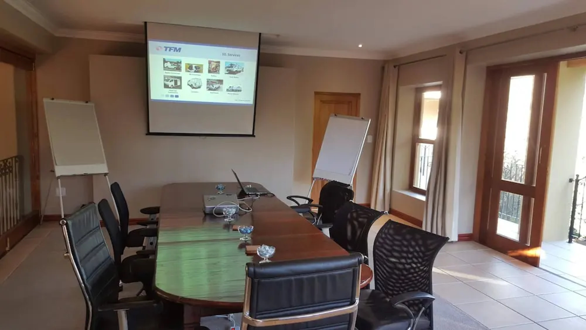 Executive Suite Woodmead East - Adults Only