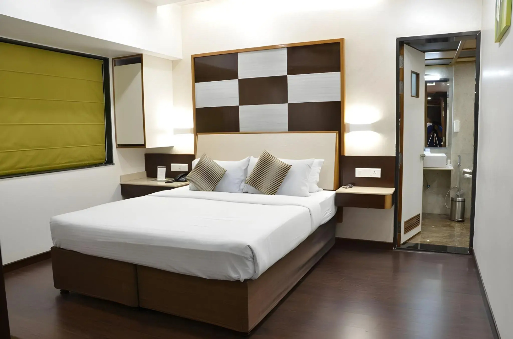 Hotel Vrishali Executive Kolhapur