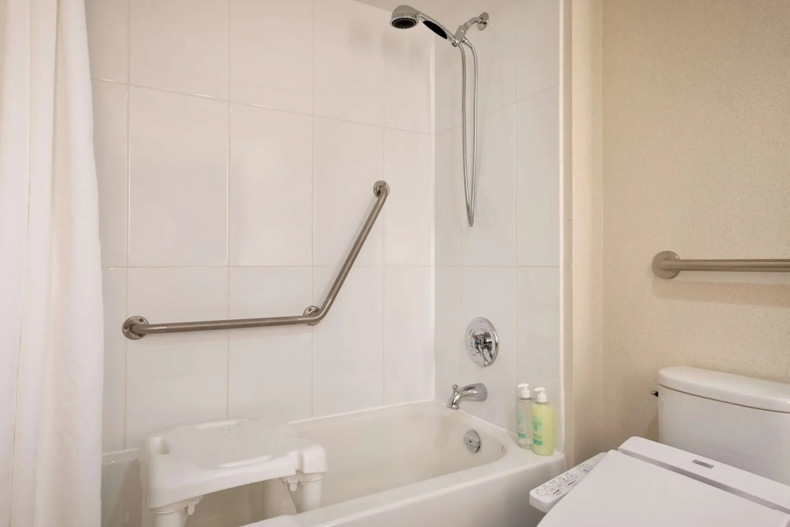 Coast Chilliwack Hotel by APA