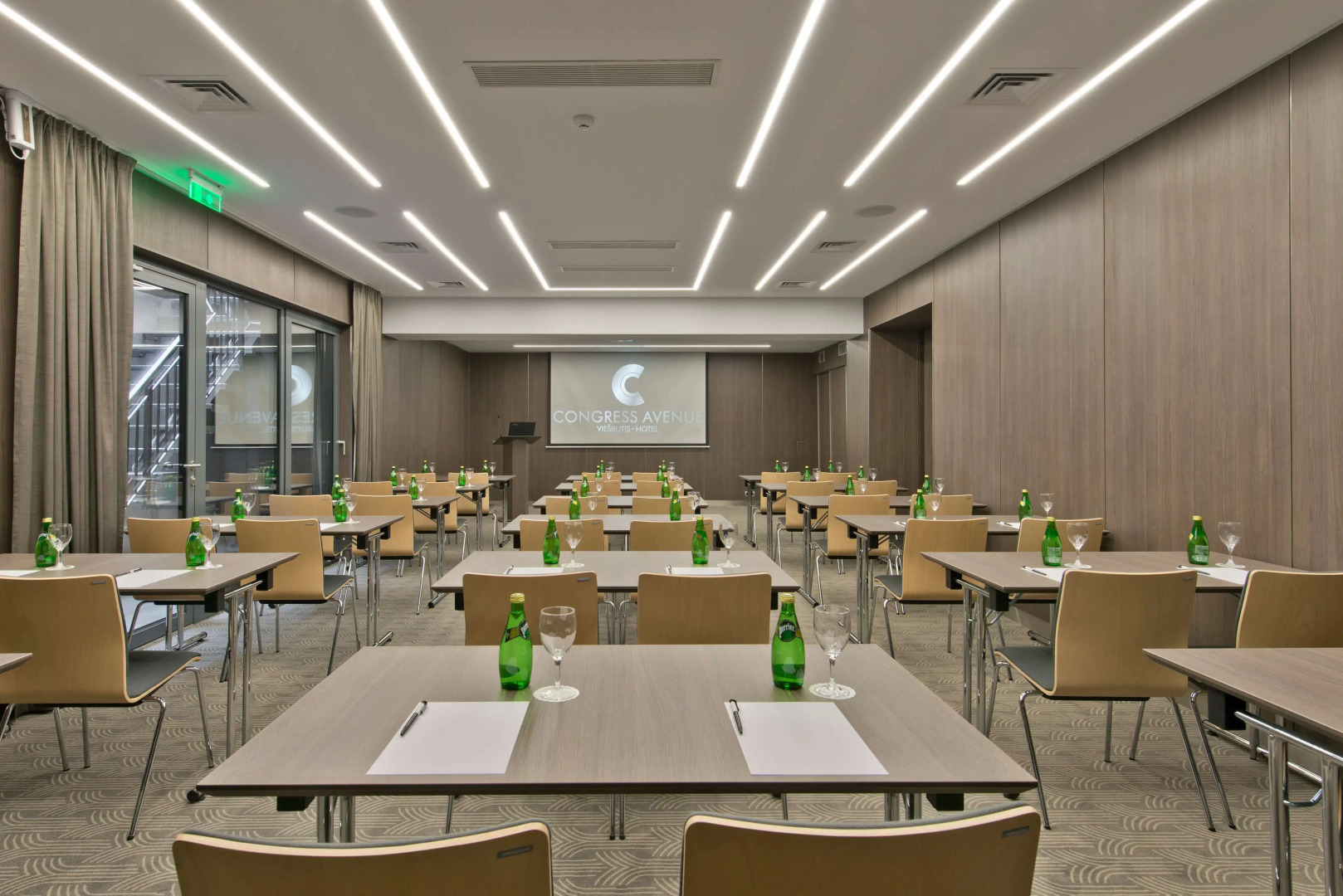 Отель «Конгресс»