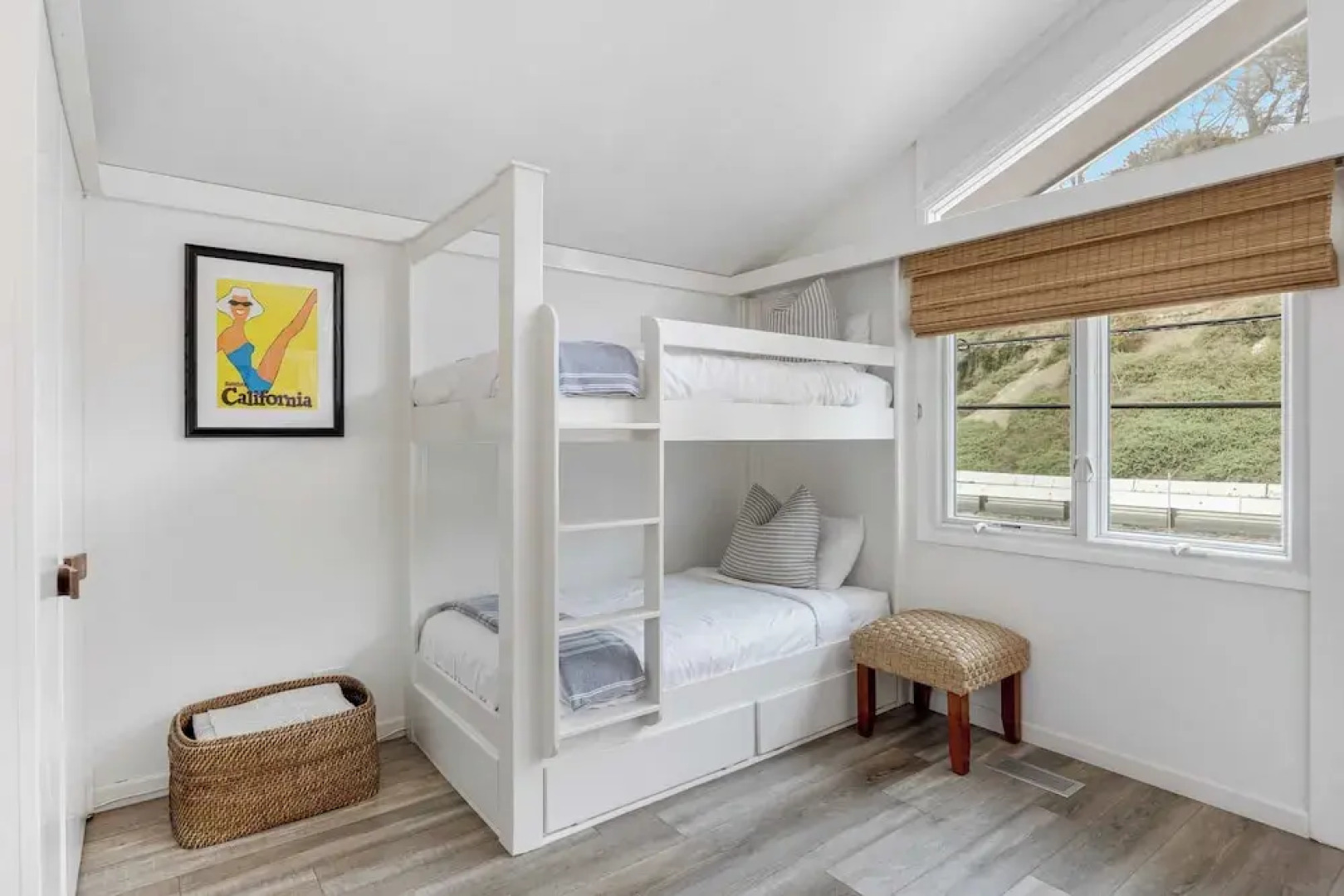 Unbeatable Beachfront Bliss w/ Ocean Views, Luxe Interiors & Patio Beach Road