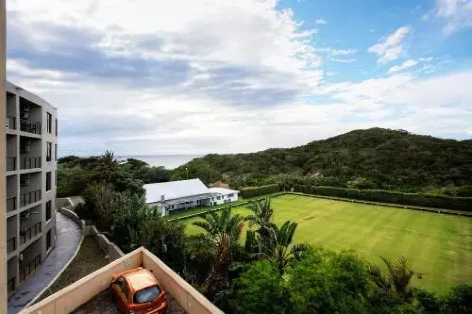 Kat Leisure The Reef Bed and Breakfast