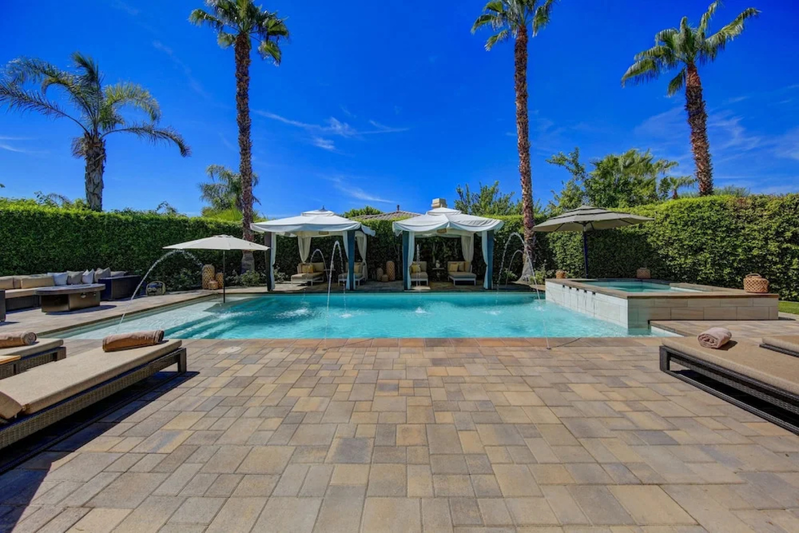 Gentle Breeze - Six Bedroom Home